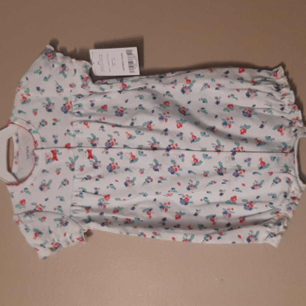 NWT Carter's Button Up Floral Romper/Onesie Size 6 months